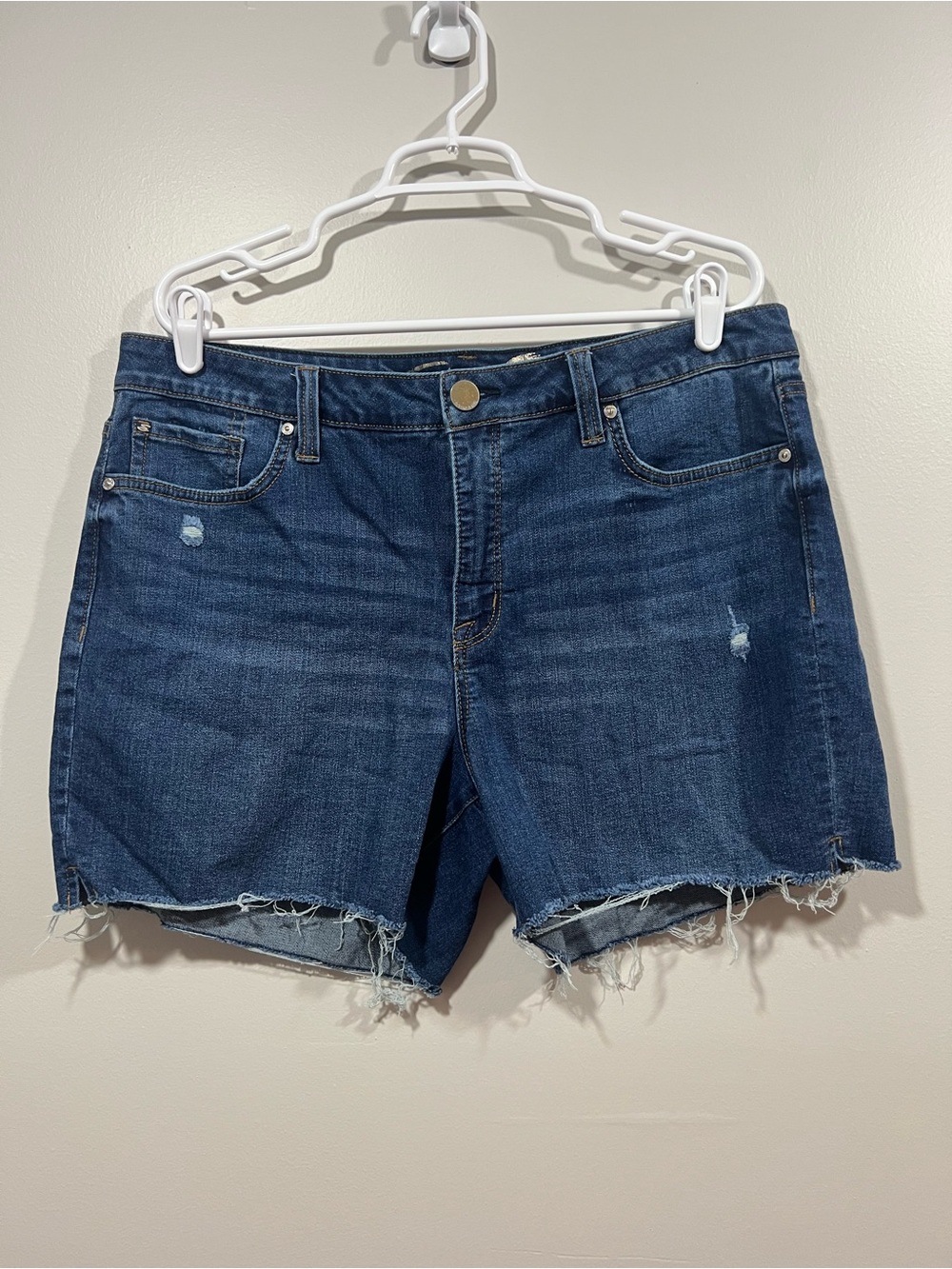 Seven7 Dark Blue Distressed Weekend Denim Shorts Size 16